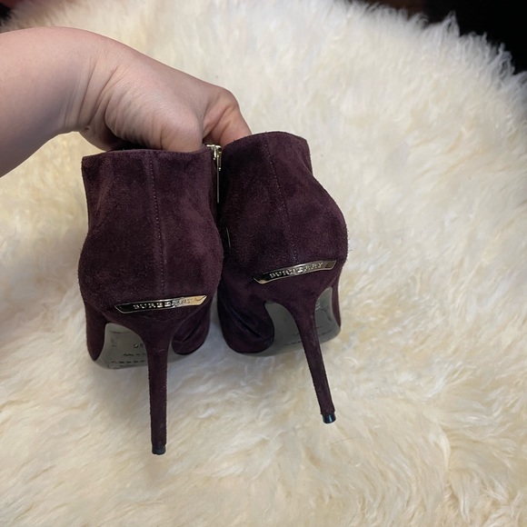 Burberry open toe suede booties - Picture 13 of 15